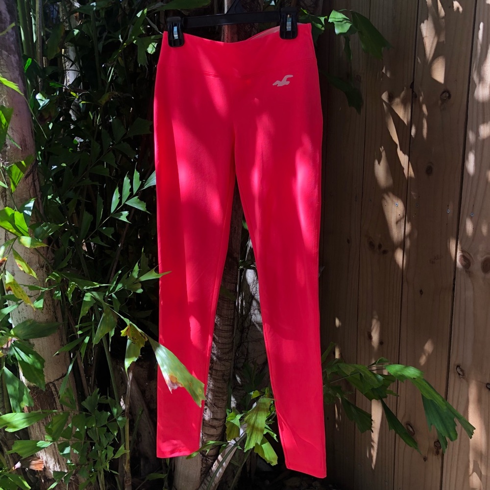 Hollister WorkOut Set - Picture 5 of 7